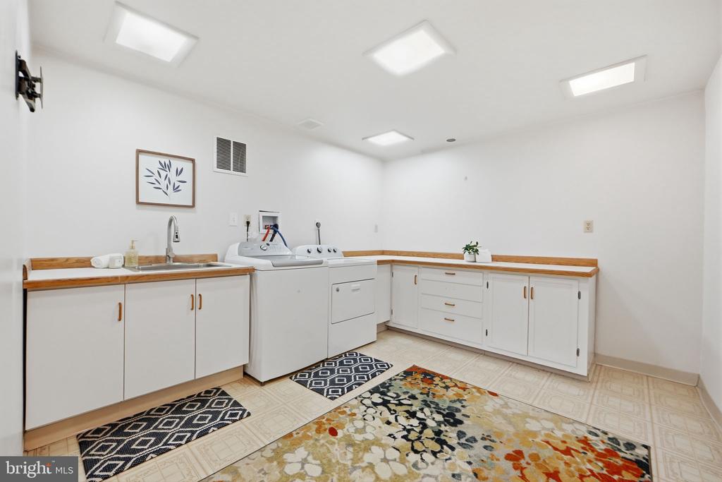 21 BELL BLUFF COURT