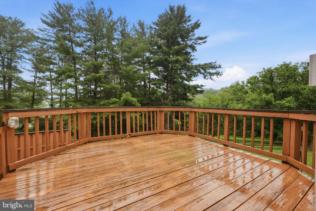21 BELL BLUFF COURT