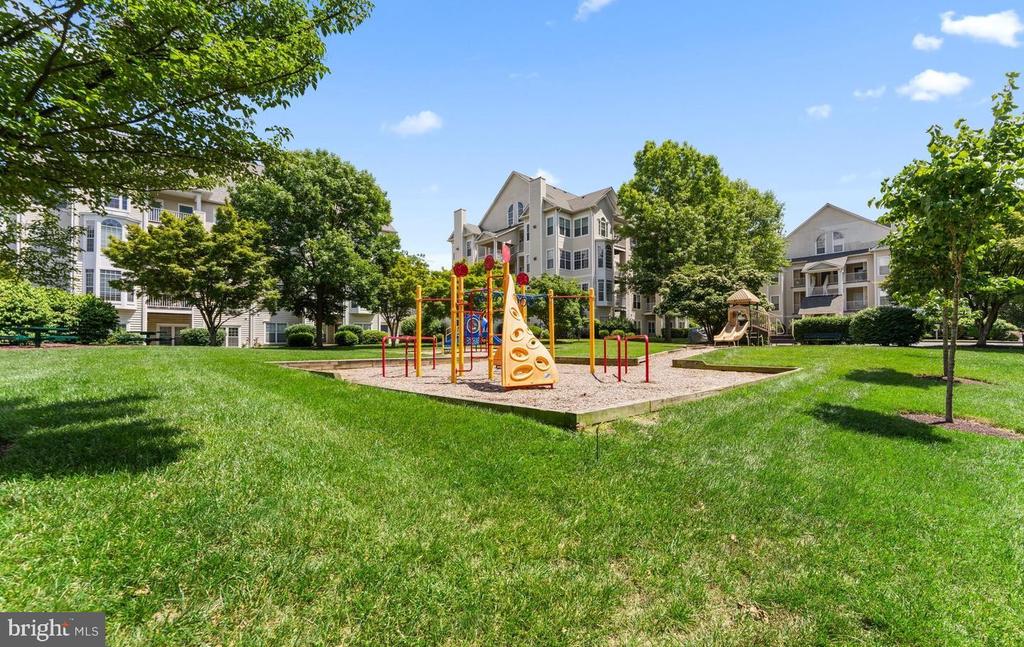 18510 BOYSENBERRY DRIVE Unit: 192