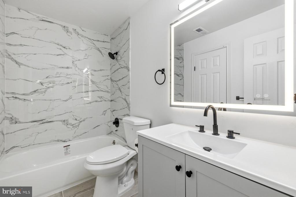 18510 BOYSENBERRY DRIVE Unit: 192