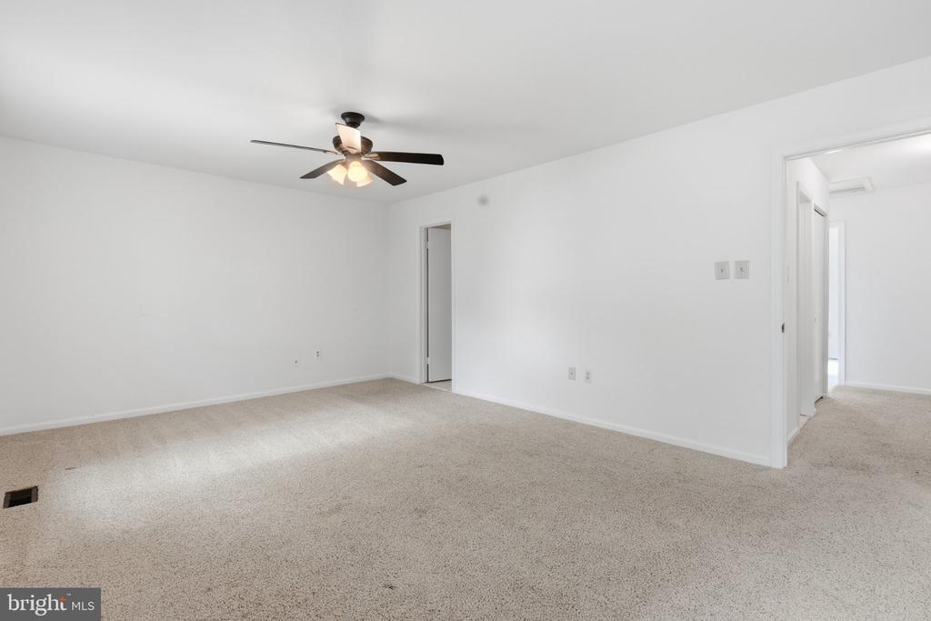 12 CATOCTIN COURT