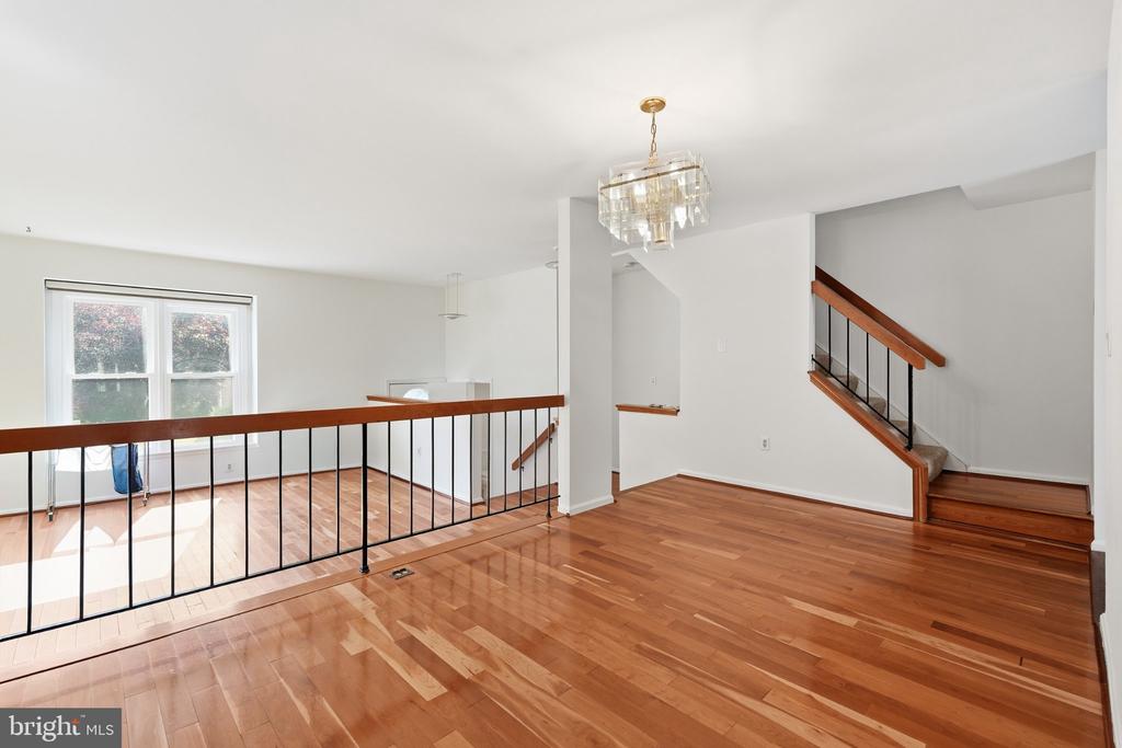 12 CATOCTIN COURT