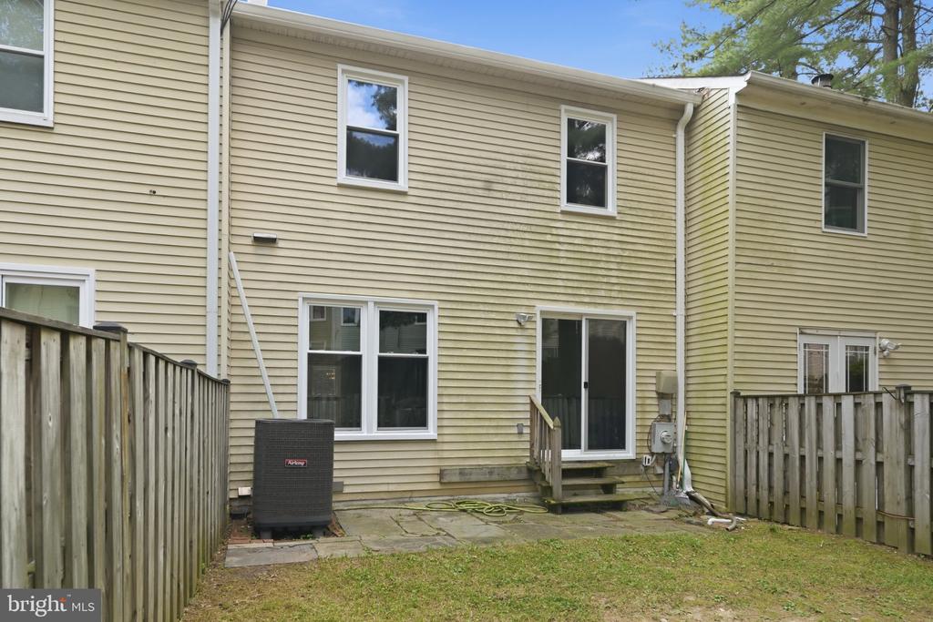 12 CATOCTIN COURT