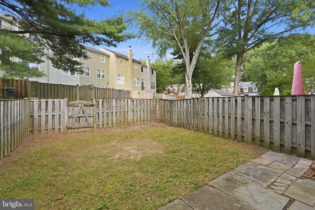 12 CATOCTIN COURT