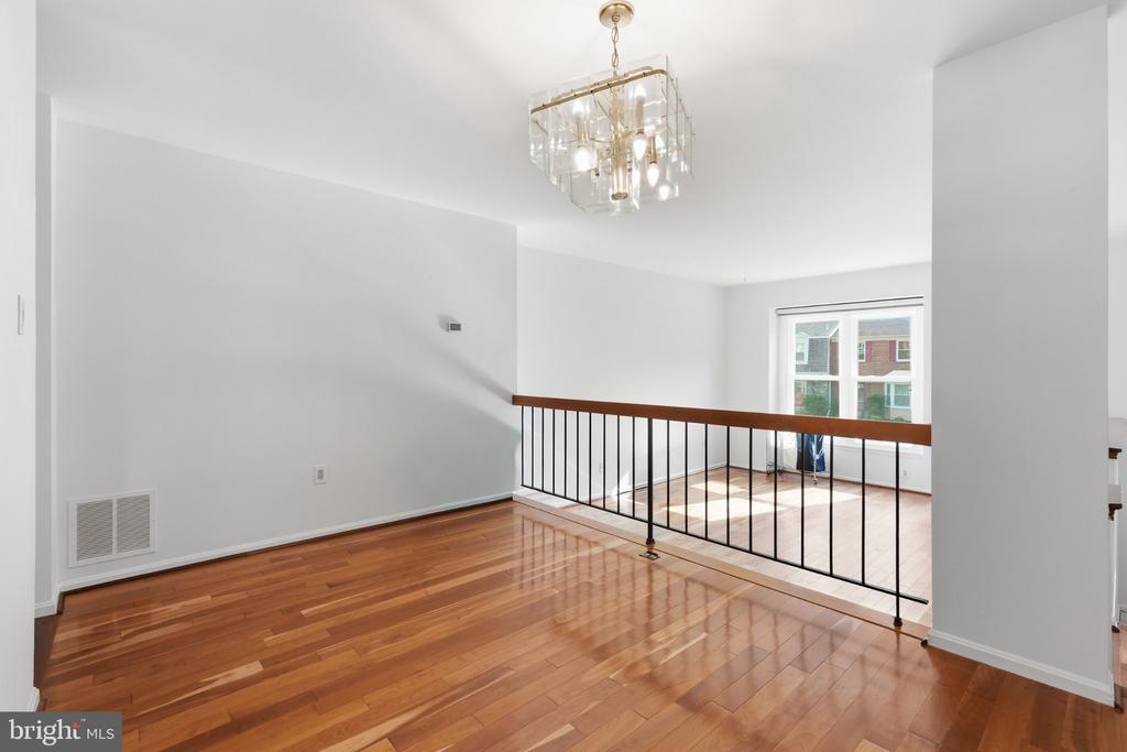 12 CATOCTIN COURT