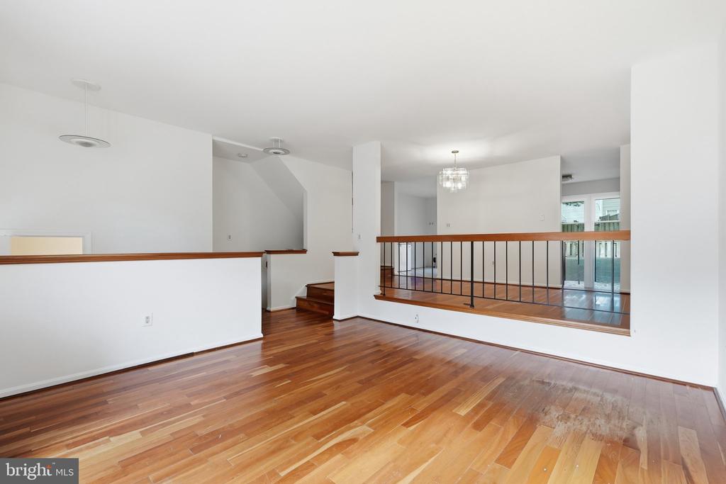 12 CATOCTIN COURT