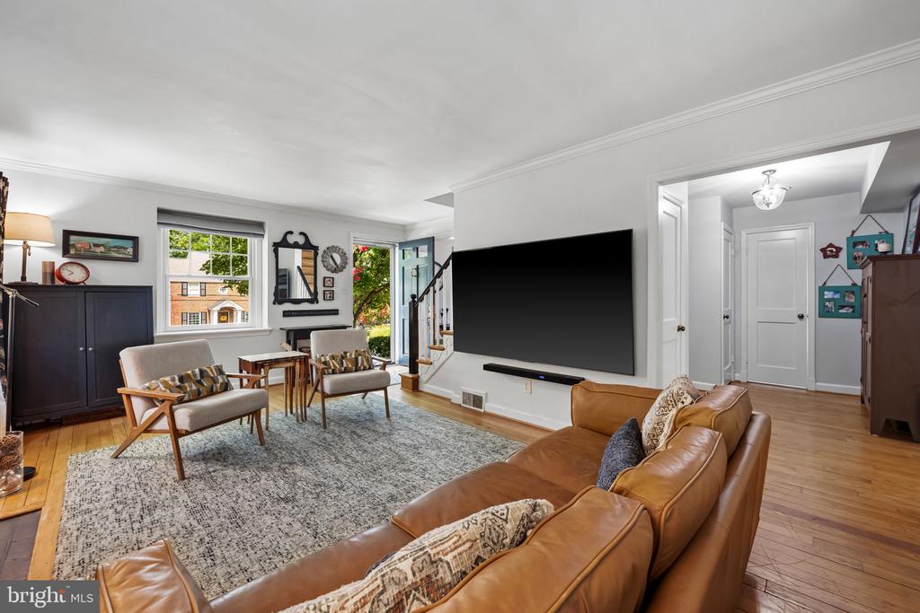 9613 PARKWOOD DRIVE