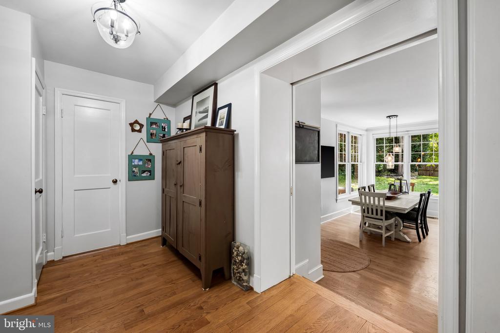 9613 PARKWOOD DRIVE