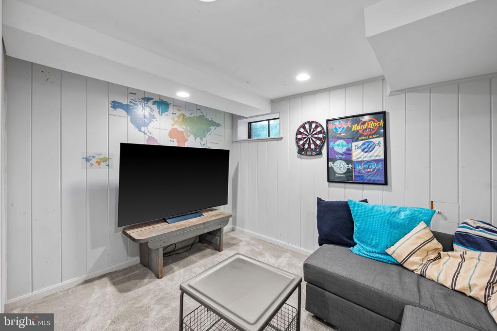 9613 PARKWOOD DRIVE