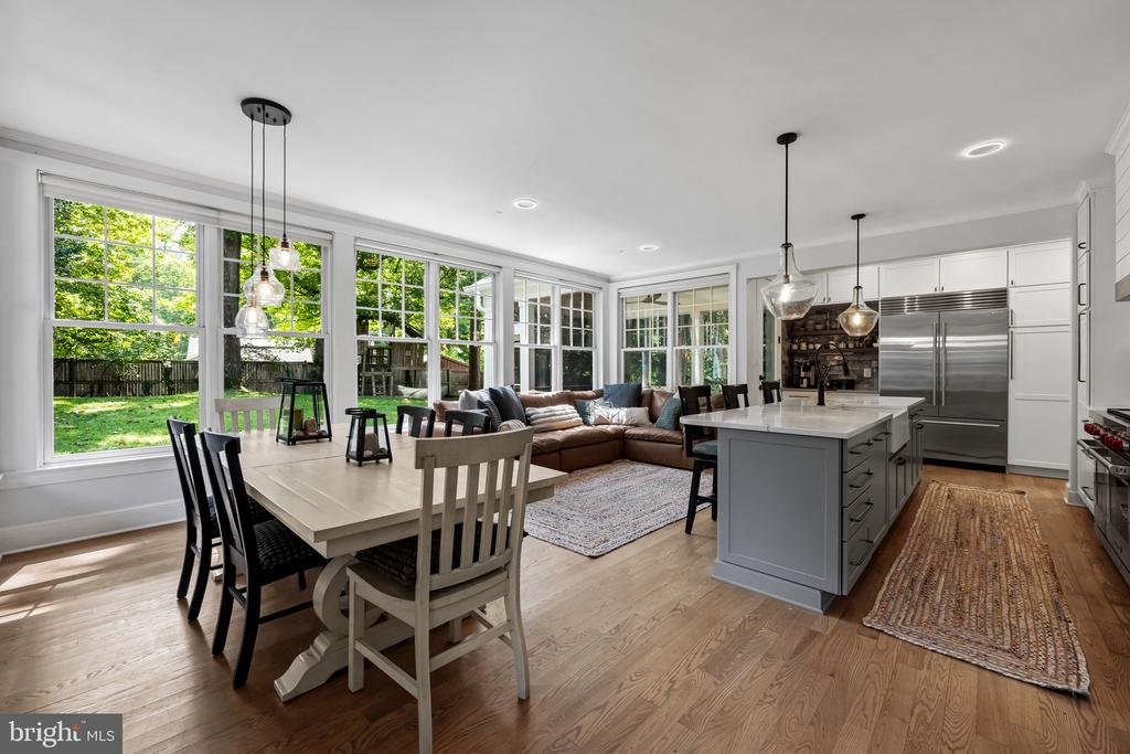 9613 PARKWOOD DRIVE