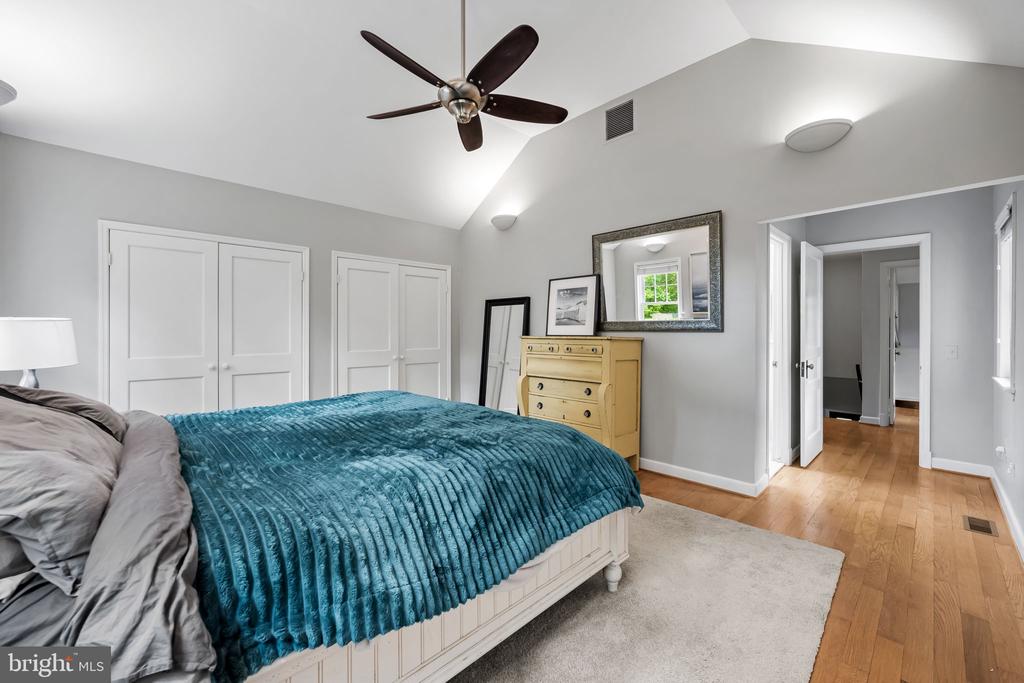 9613 PARKWOOD DRIVE