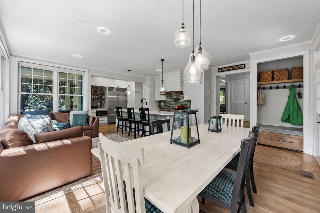 9613 PARKWOOD DRIVE