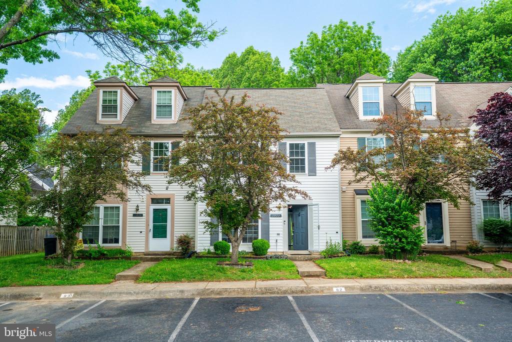 2922 STRAUSS TERRACE