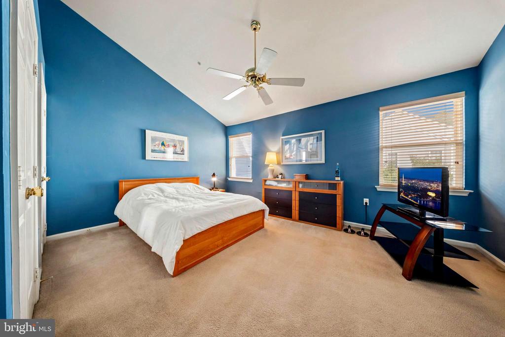 20303 BATTERY BEND PLACE