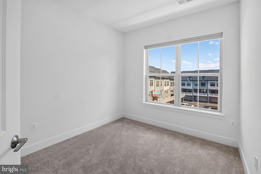 11105 MEDICAL CENTER DRIVE