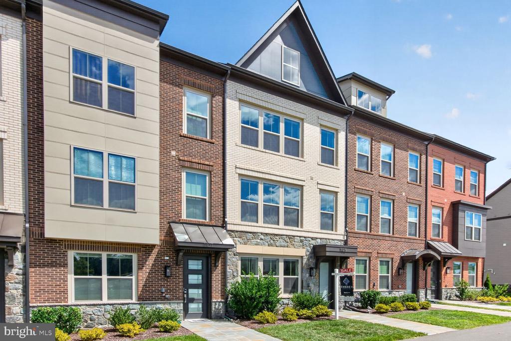 11105 MEDICAL CENTER DRIVE