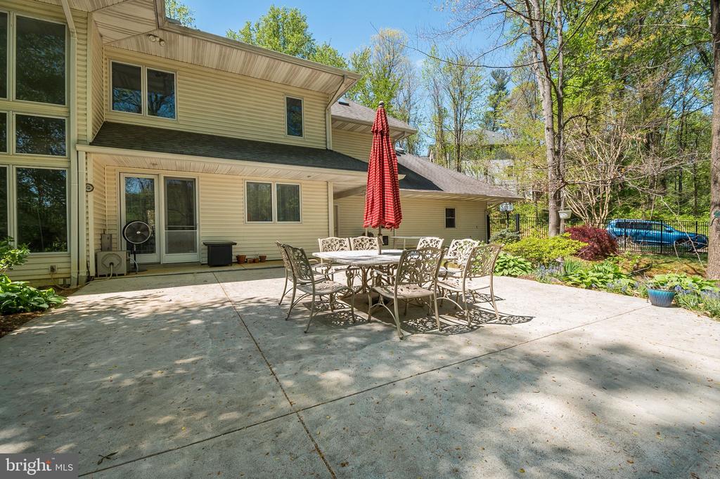 8309 OLD SEVEN LOCKS ROAD