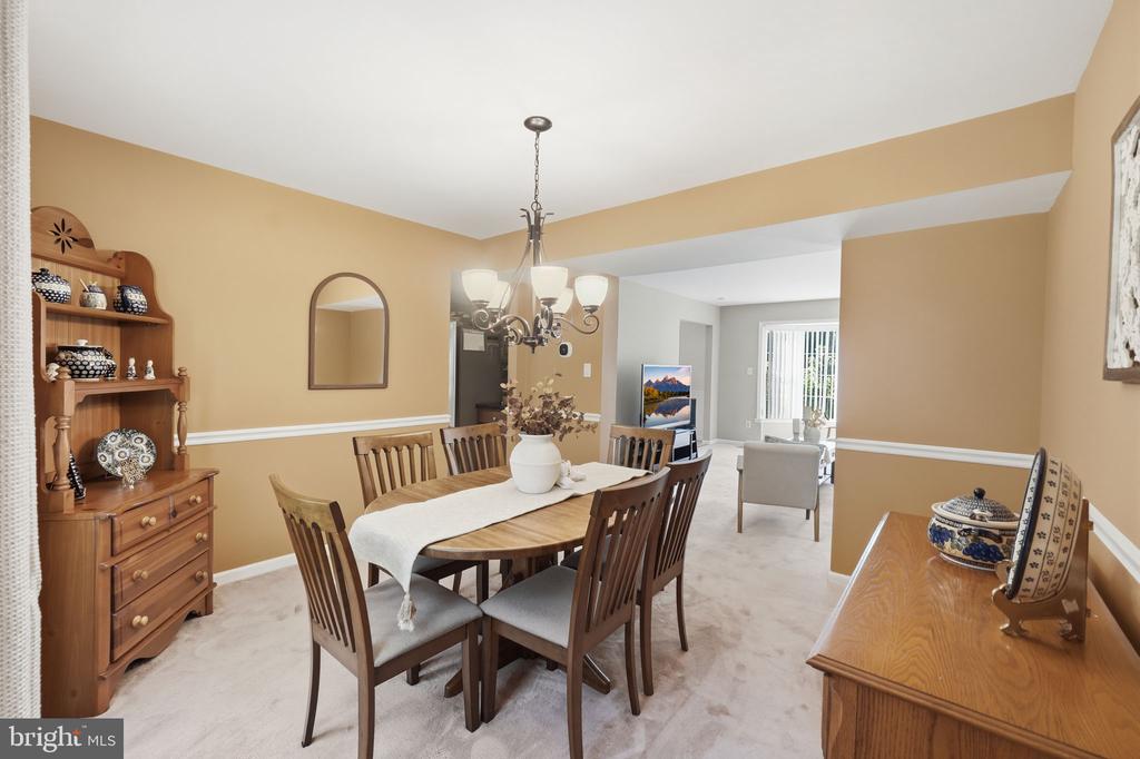 9817 MAINSAIL DRIVE