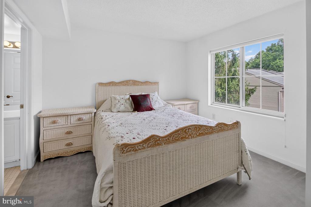14801 PENNFIELD CIRCLE Unit: 311