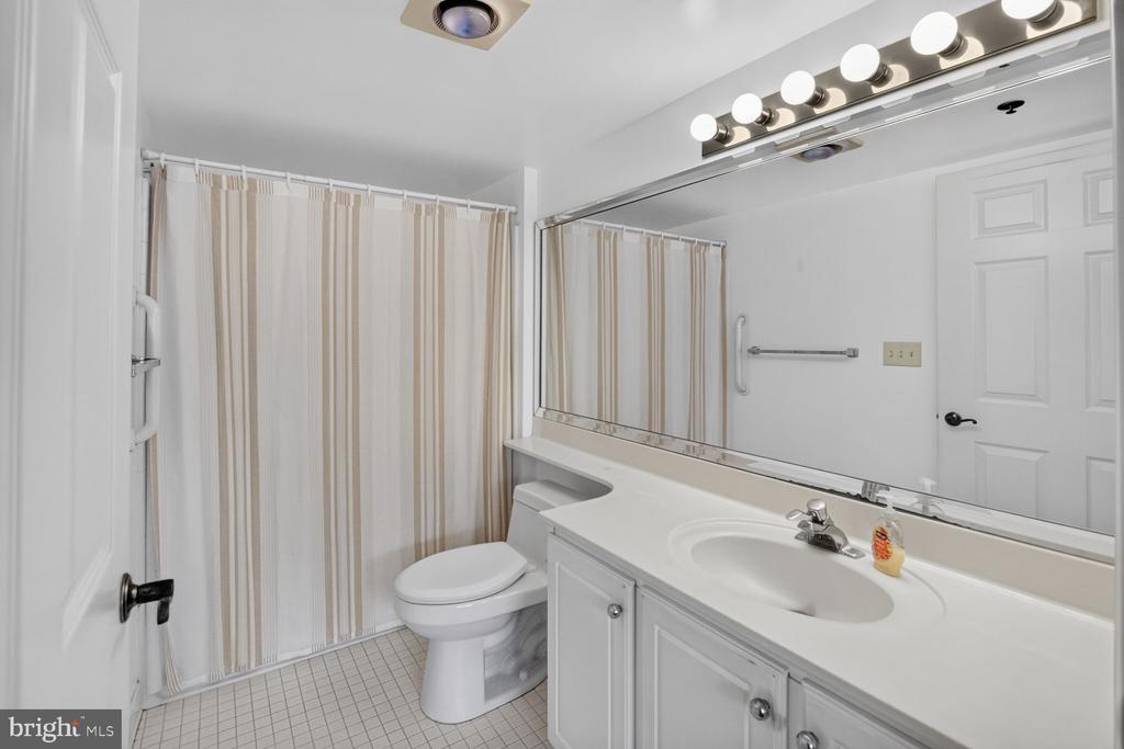 14801 PENNFIELD CIRCLE Unit: 311