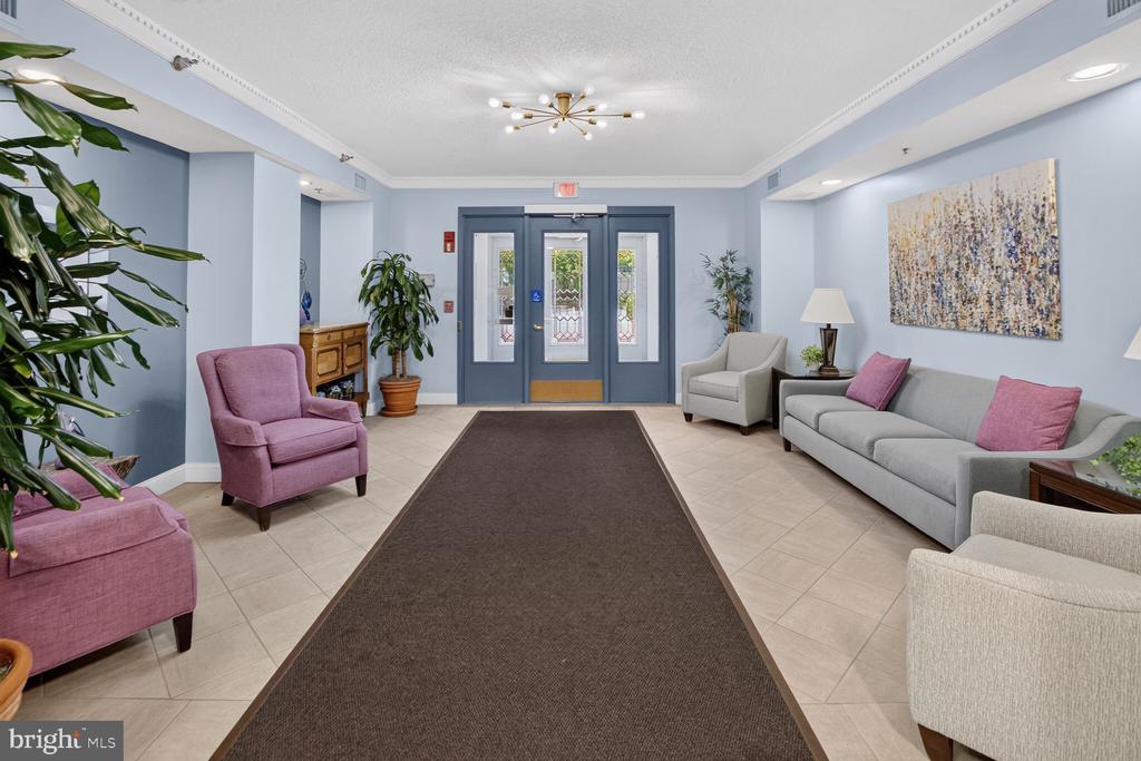 14801 PENNFIELD CIRCLE Unit: 311
