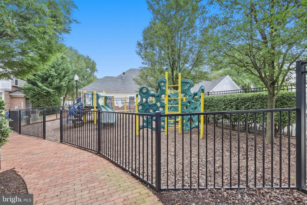 13562 STATION STREET Unit: 13562