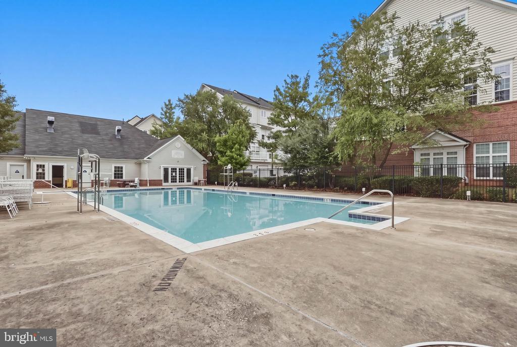 13562 STATION STREET Unit: 13562