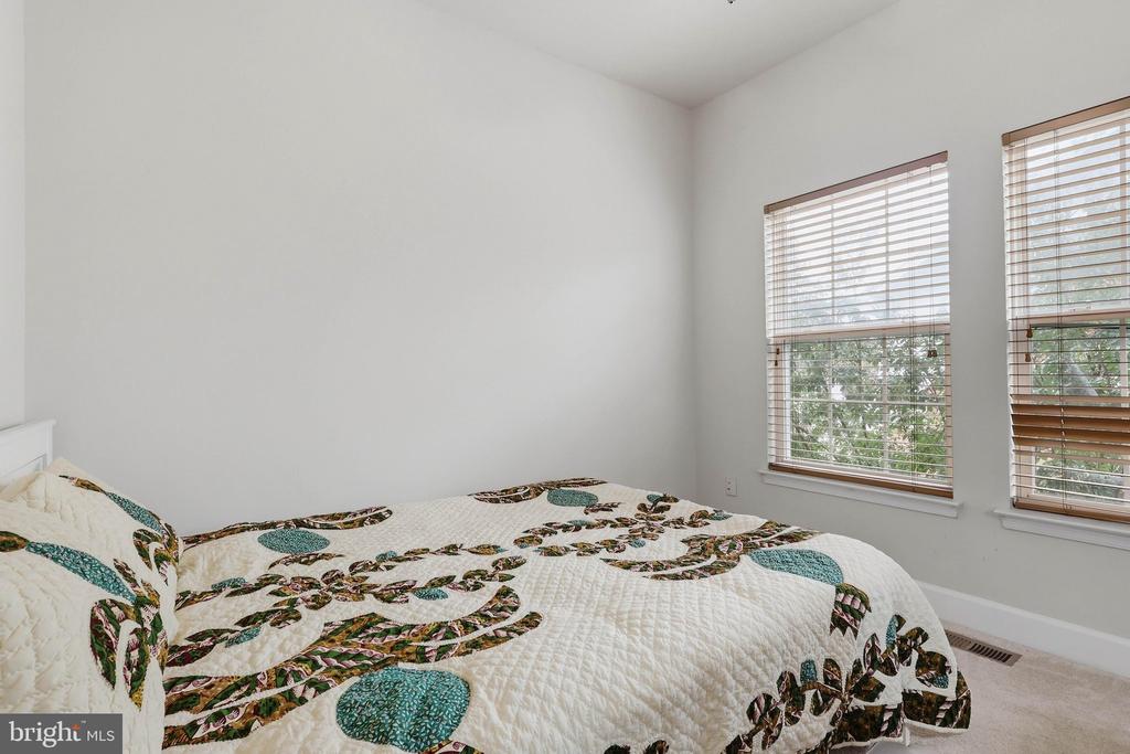 13562 STATION STREET Unit: 13562