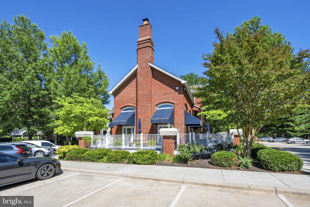 5822 INMAN PARK CIRCLE Unit: 110