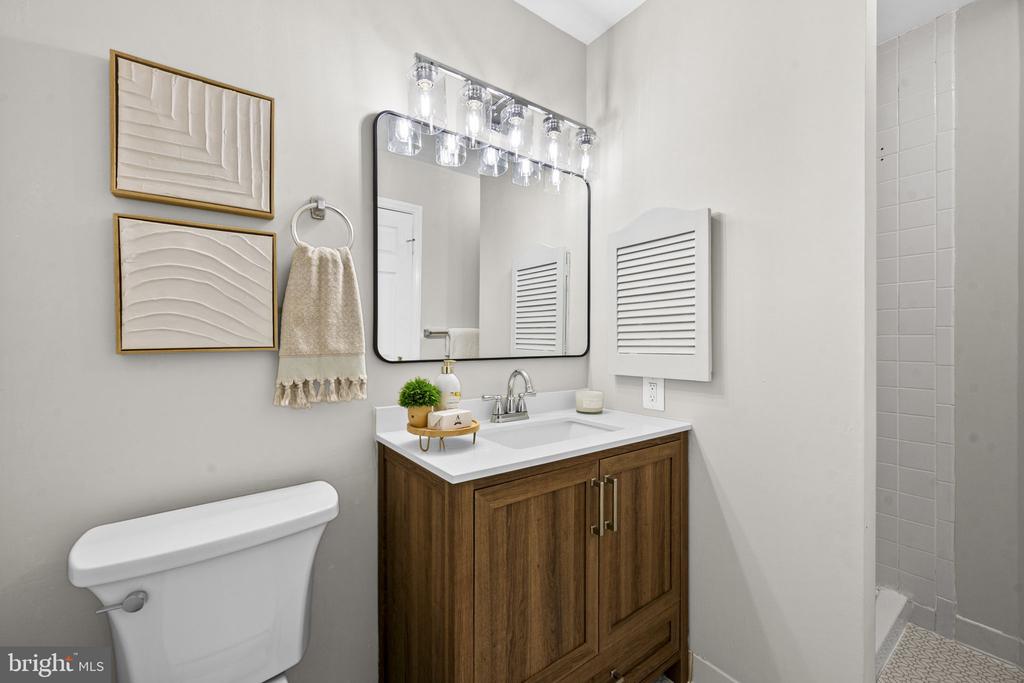 5822 INMAN PARK CIRCLE Unit: 110