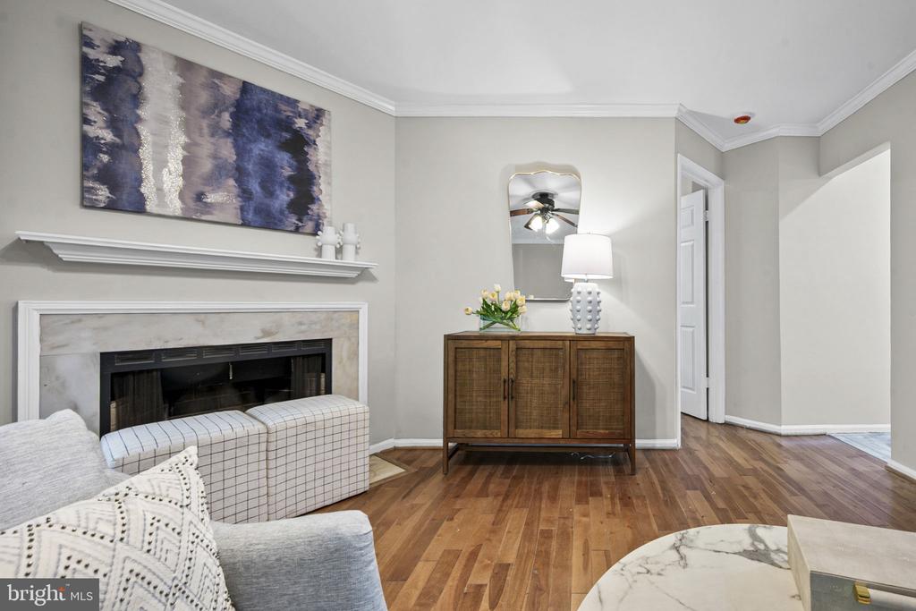 5822 INMAN PARK CIRCLE Unit: 110