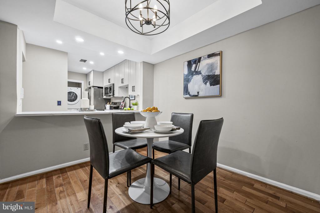 5822 INMAN PARK CIRCLE Unit: 110