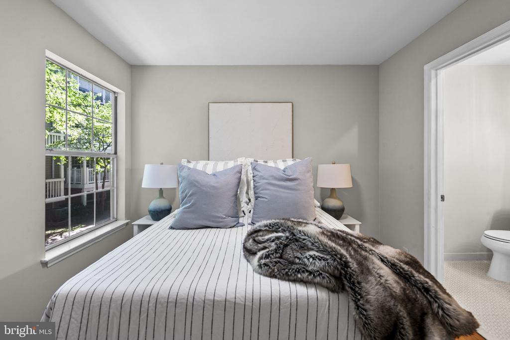 5822 INMAN PARK CIRCLE Unit: 110