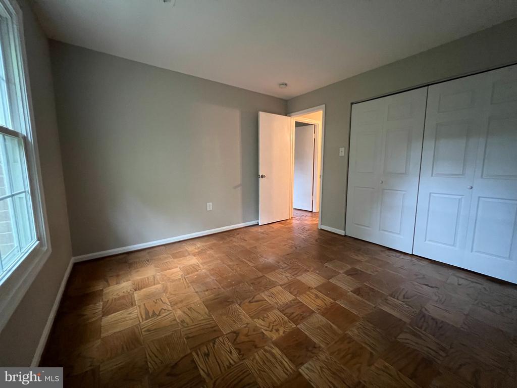 886 QUINCE BOULEVARD Unit: 202