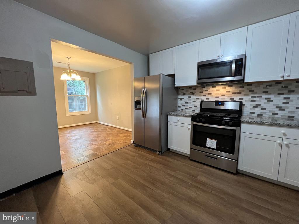 886 QUINCE BOULEVARD Unit: 202