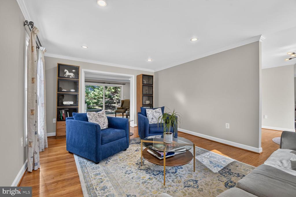 9 RICHVIEW COURT