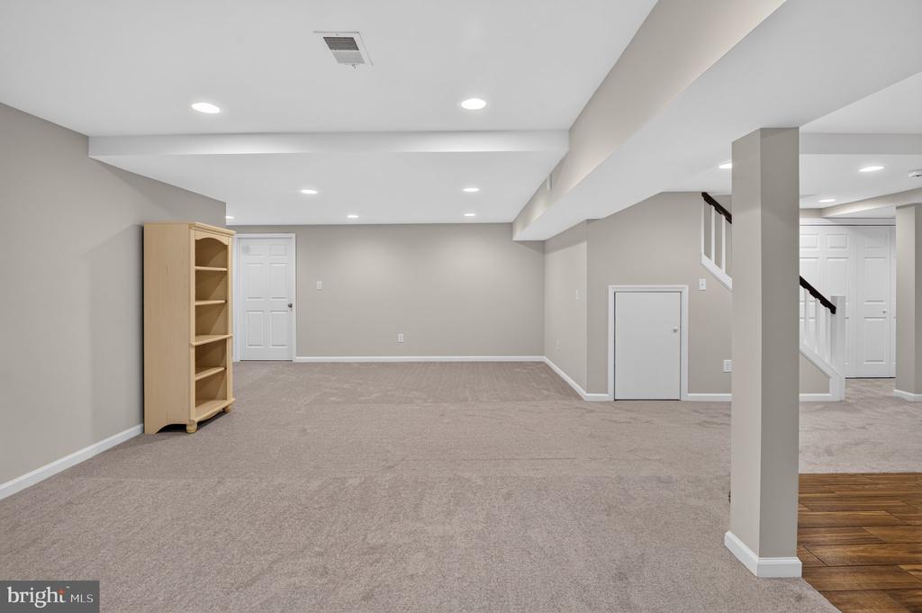 14305 OUTPOST WAY