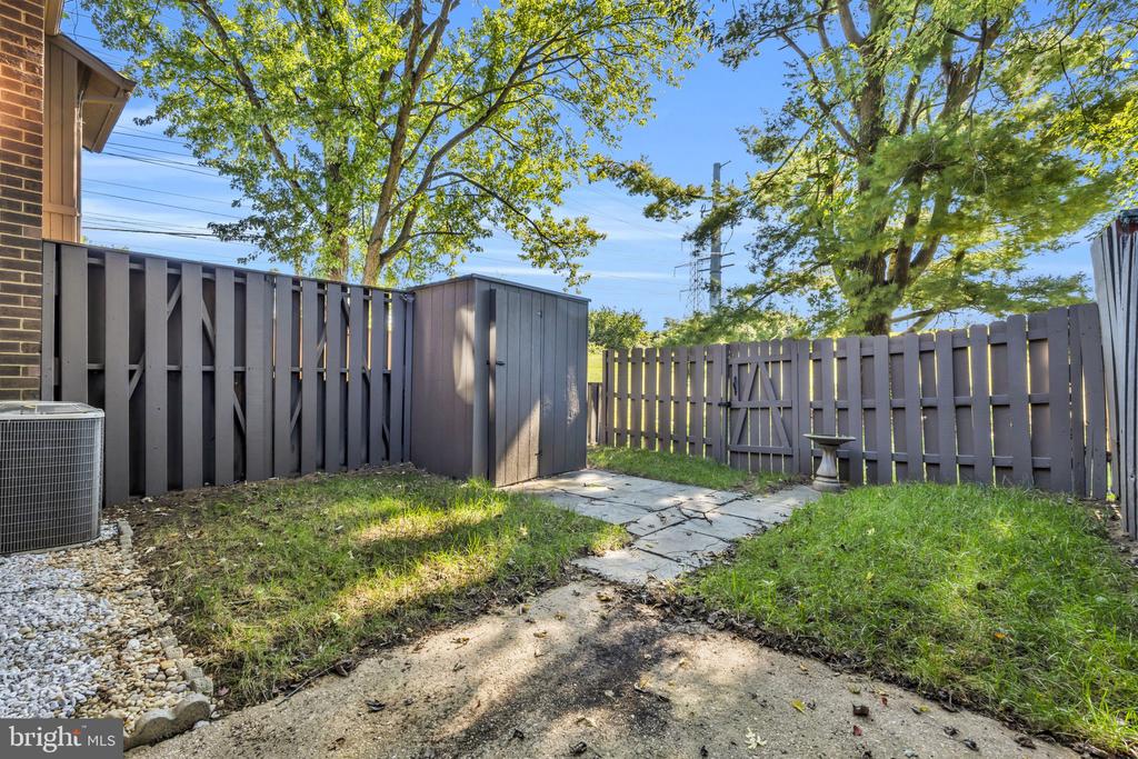 10022 WEDGE WAY