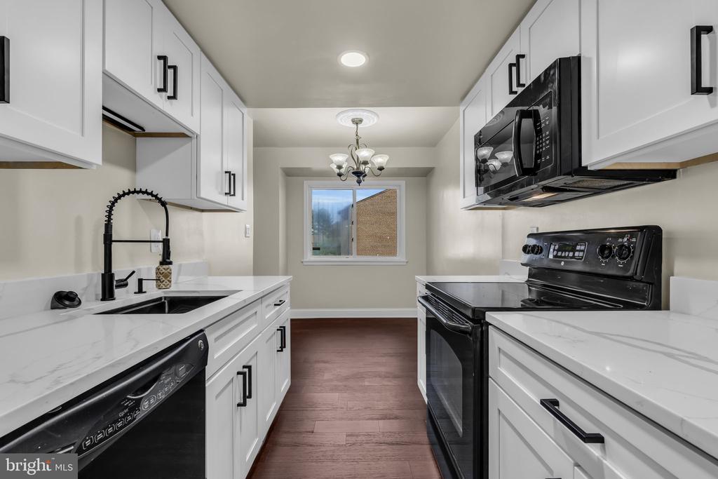 10022 WEDGE WAY