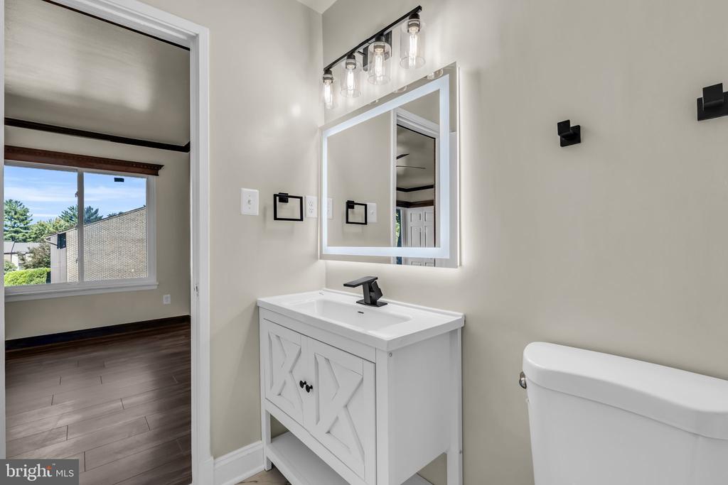 10022 WEDGE WAY