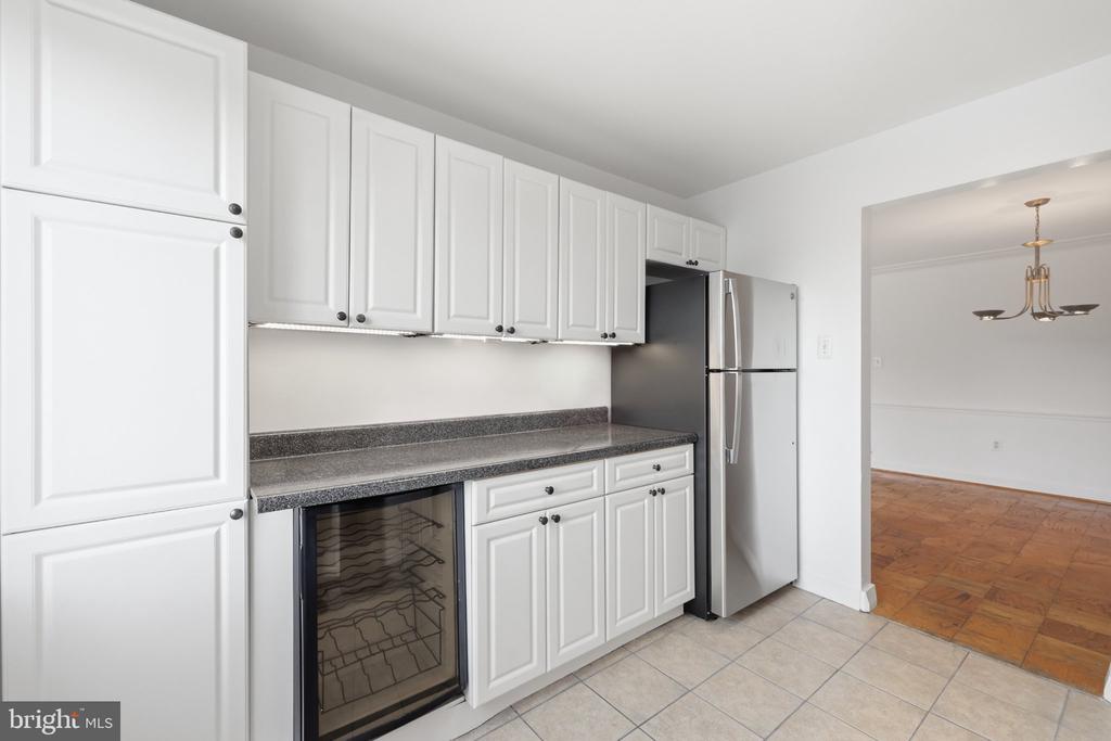 5301 WESTBARD CIRCLE Unit: 343