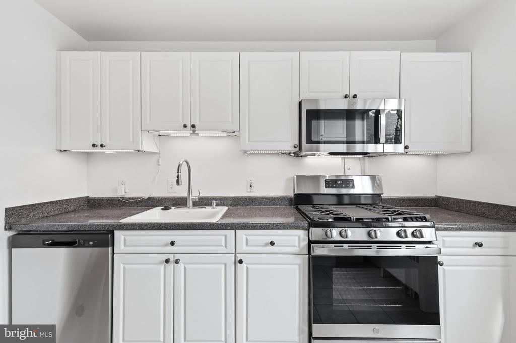 5301 WESTBARD CIRCLE Unit: 343