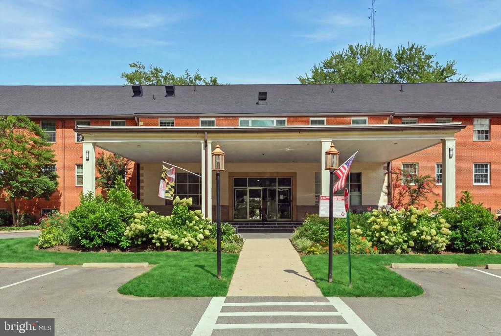 5301 WESTBARD CIRCLE Unit: 343