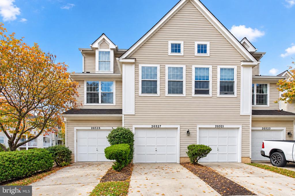 20527 GOLF COURSE DRIVE