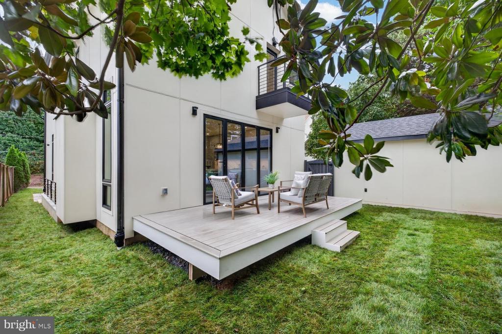 4421 BRADLEY LANE