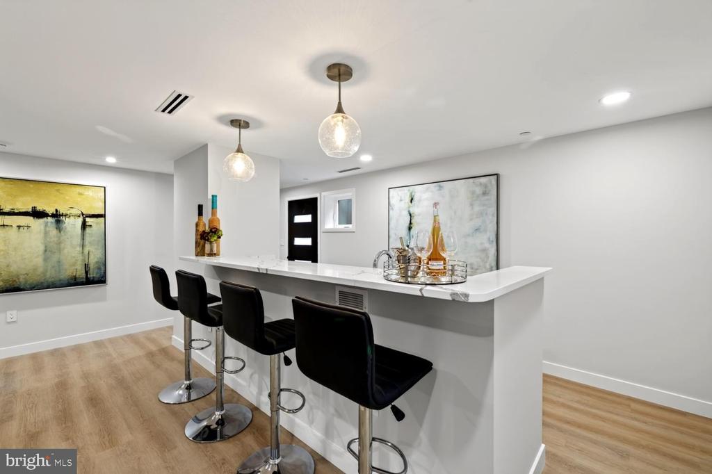 4421 BRADLEY LANE