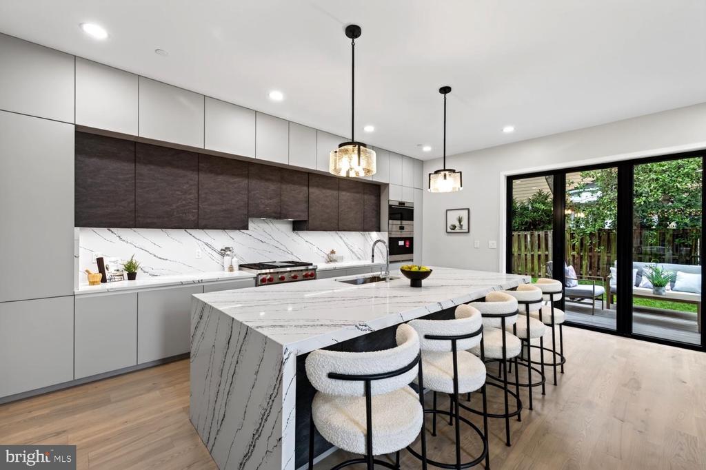 4421 BRADLEY LANE
