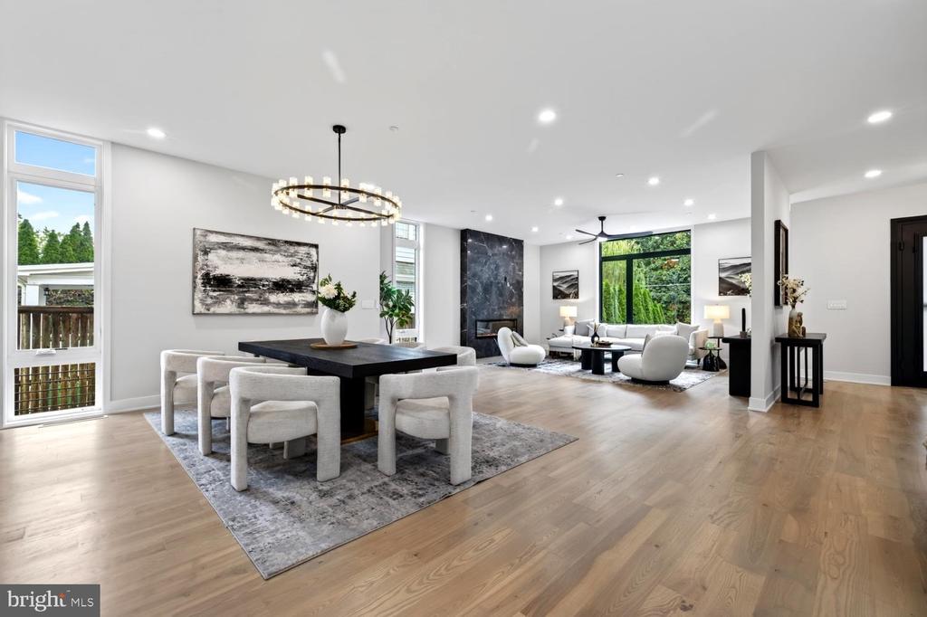 4421 BRADLEY LANE