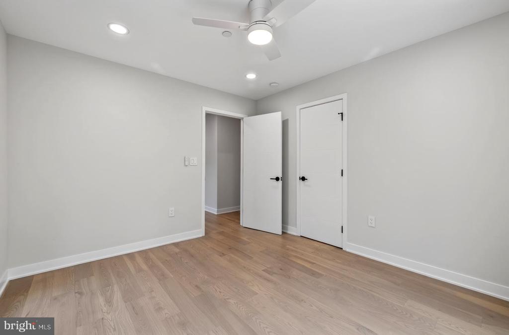 4421 BRADLEY LANE