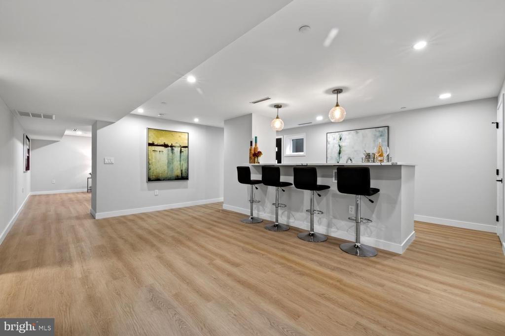 4421 BRADLEY LANE